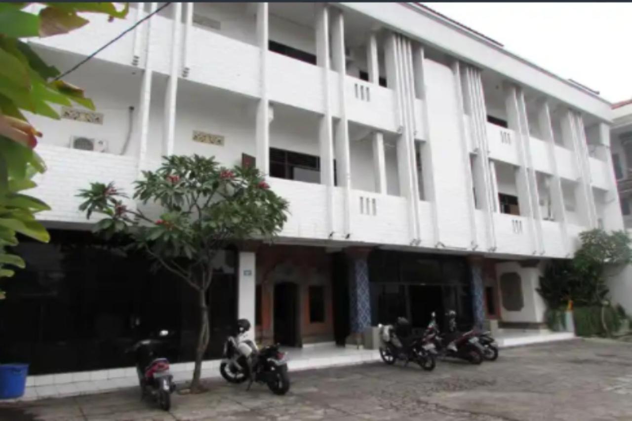 Oyo 90822 Hotel Taman Wisata Dempassar Exterior foto