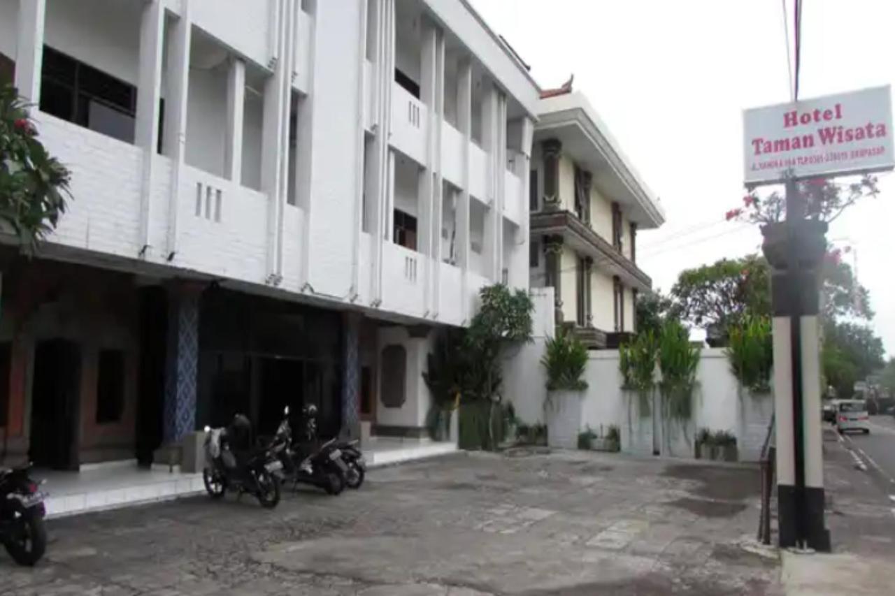 Oyo 90822 Hotel Taman Wisata Dempassar Exterior foto